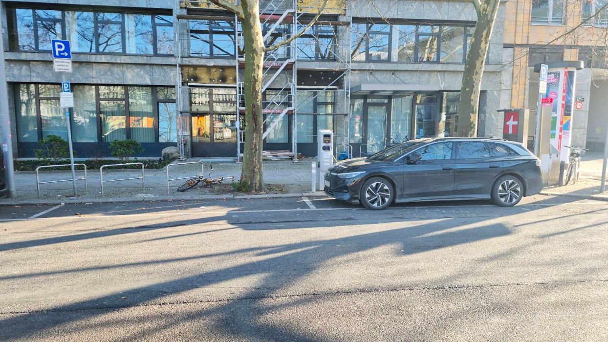 E.ON Drive Public Ladestation, Lützowplatz in Berlin