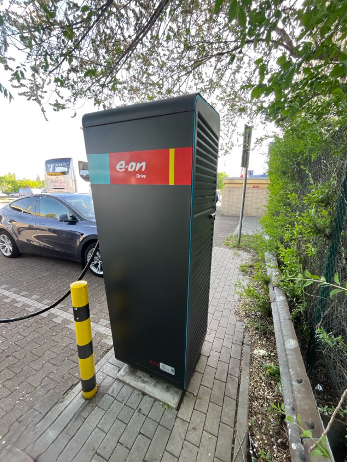 E.ON Drive Charging Station, Bundesautobahn in Berlin