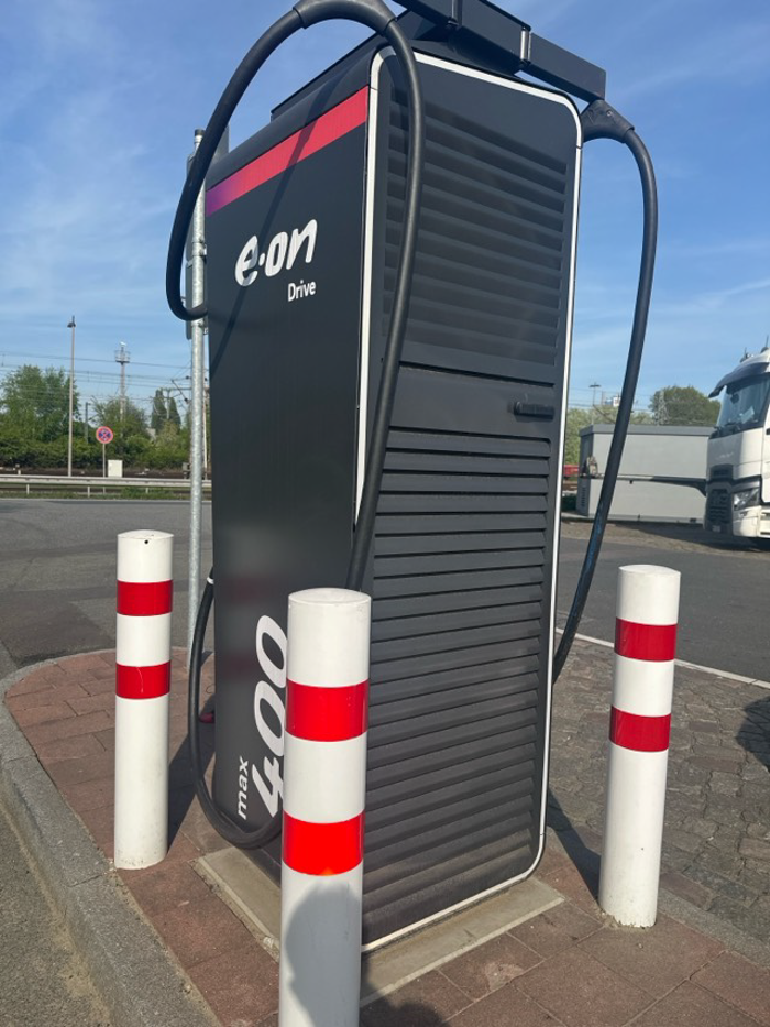 E.ON Drive Charging Station, Altenwerder Hauptdeich in Hamburg