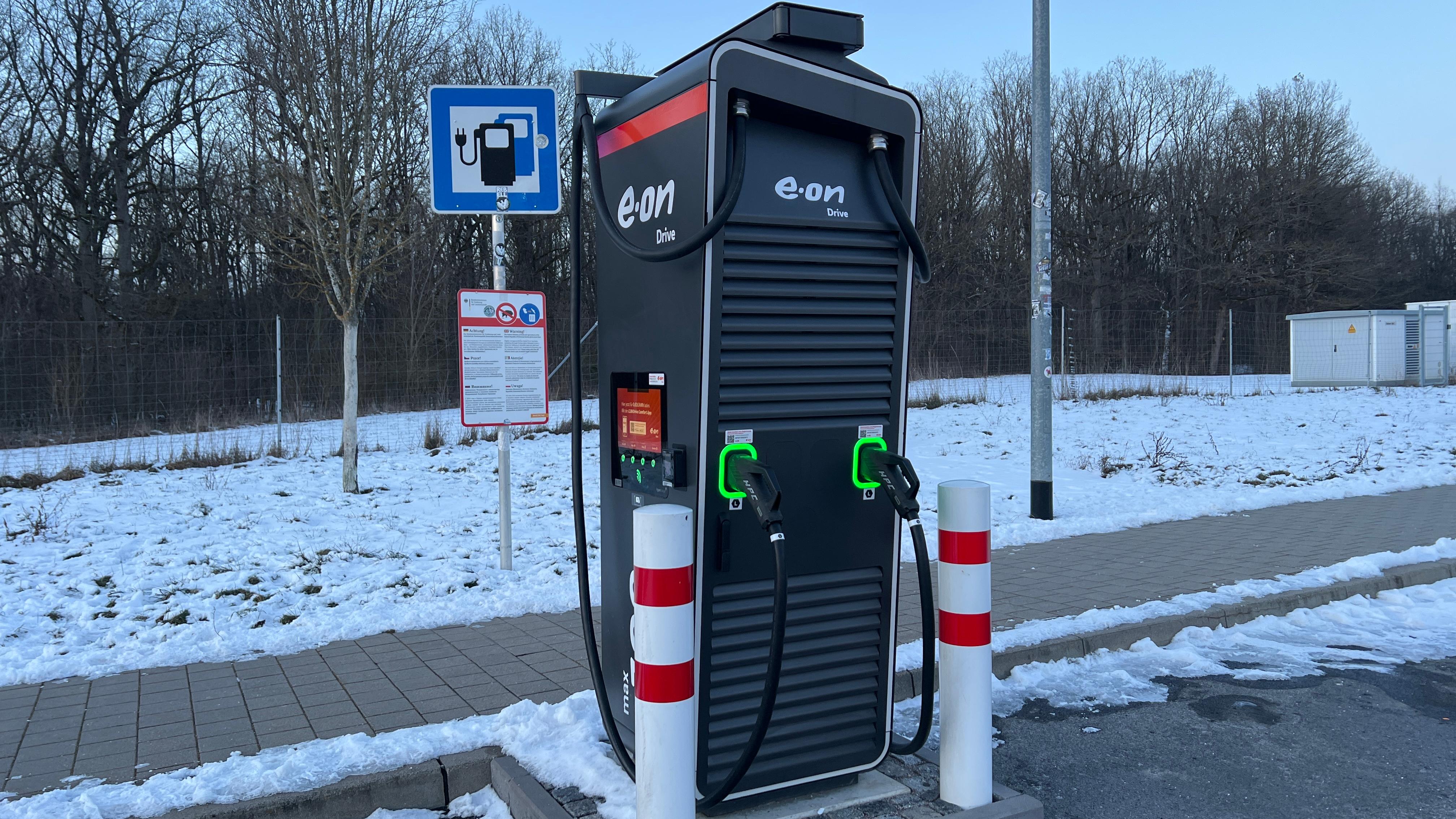 E.ON Drive Charging Station, A7 in Hausen bei Würzburg