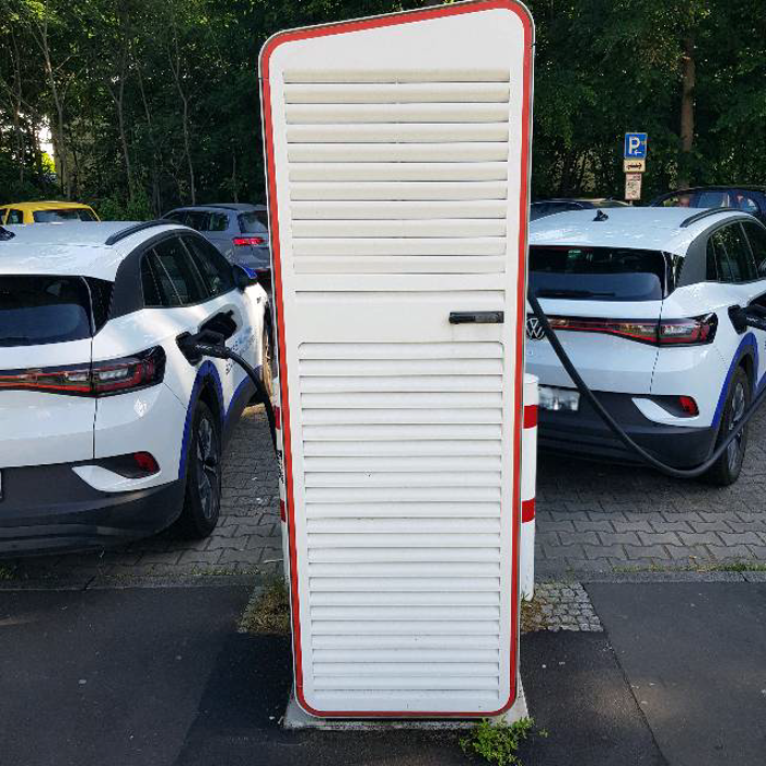 E.ON Drive Charging Station, A3 in Rösrath