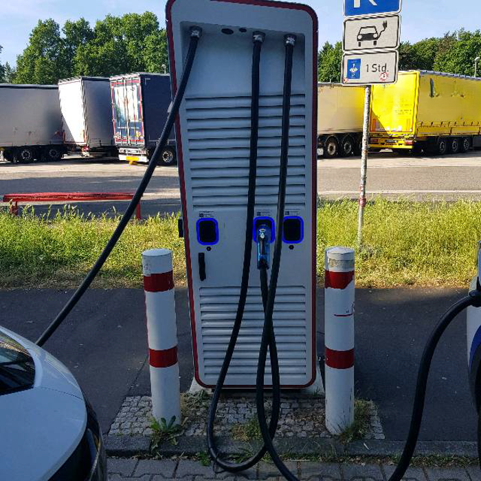 E.ON Drive Charging Station, A3 in Rösrath