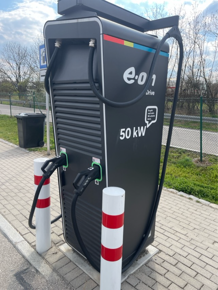 E.ON Drive Charging Station, A99 in Vaterstetten