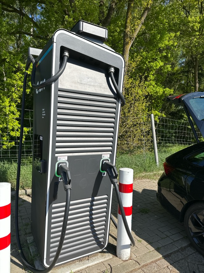 E.ON Drive Charging Station, A1 in Tiste