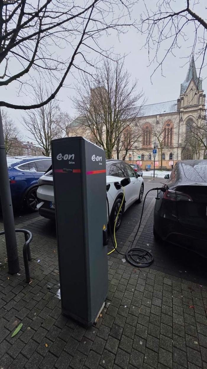 E.ON Drive Public Ladestation, Pferdemarkt in Essen