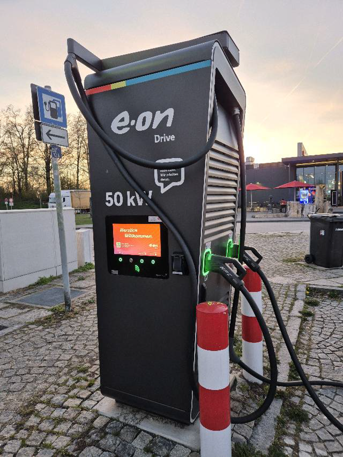 E.ON Drive Charging Station, A3 in Hunderdorf