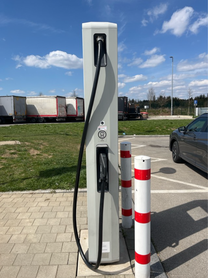 E.ON Drive Charging Station, A8 in Holzkirchen