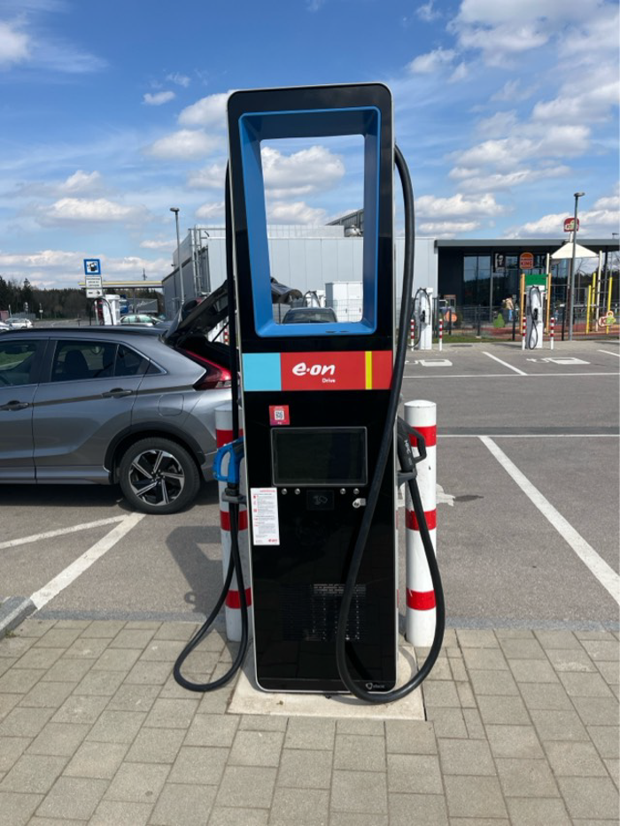E.ON Drive Charging Station, A8 in Holzkirchen