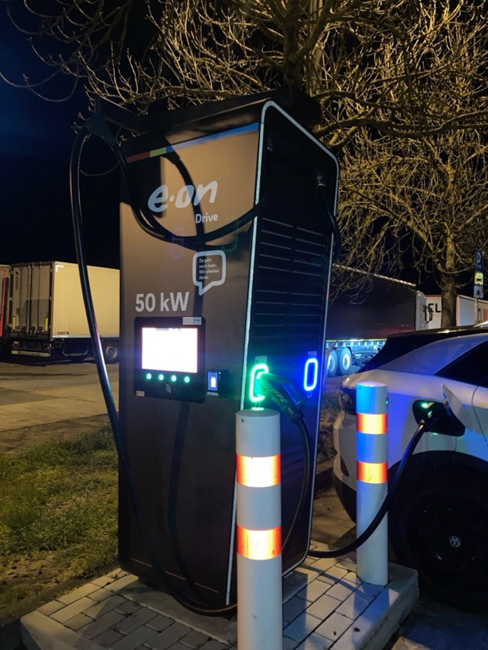 E.ON Drive Charging Station, A5 in Ober-Mörlen