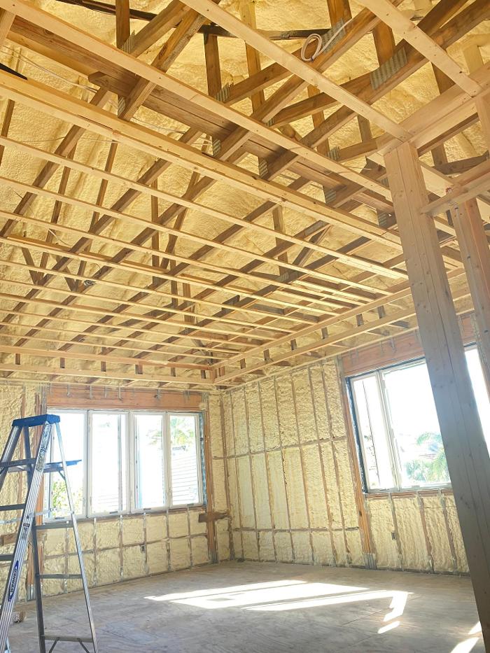 Knowles Spray Foam, LLC Logo