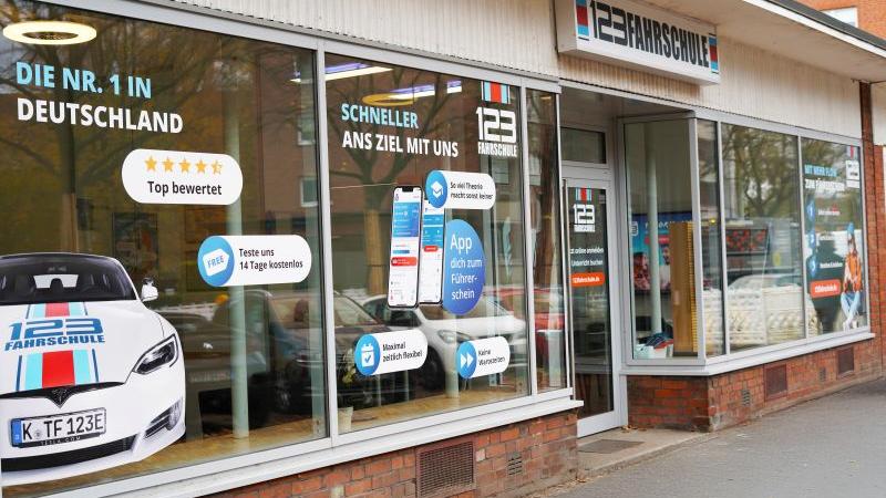 123 FAHRSCHULE Hamburg-Hamm, Carl-Petersen-Straße in Hamburg