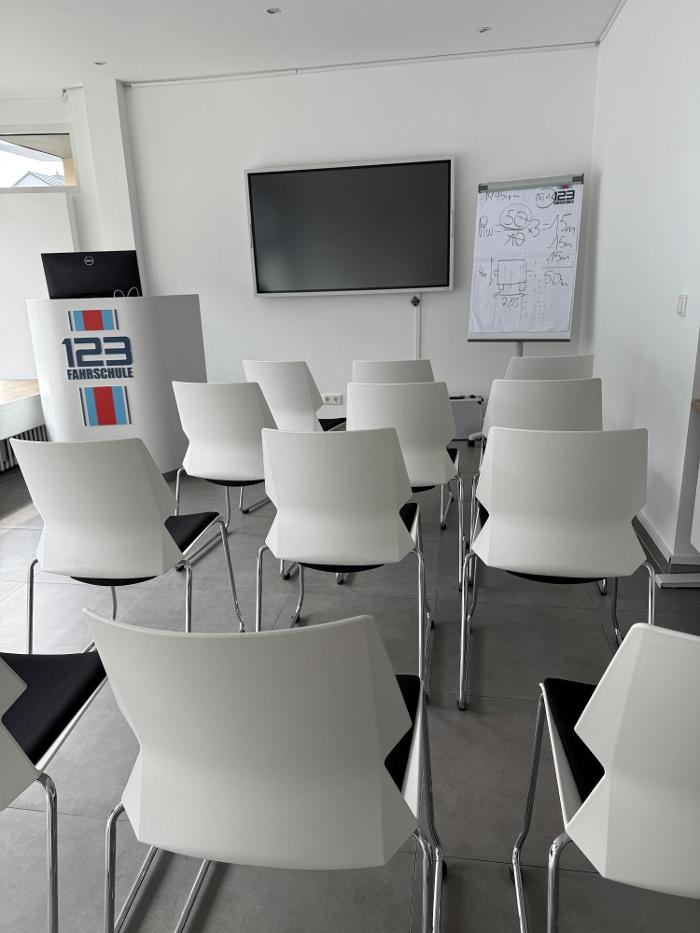 123 FAHRSCHULE Köln-Nord, Herforder Straße in Köln