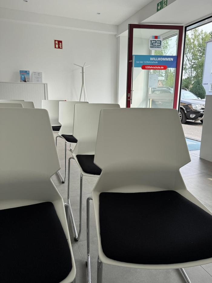 123 FAHRSCHULE Köln-Nord, Herforder Straße in Köln