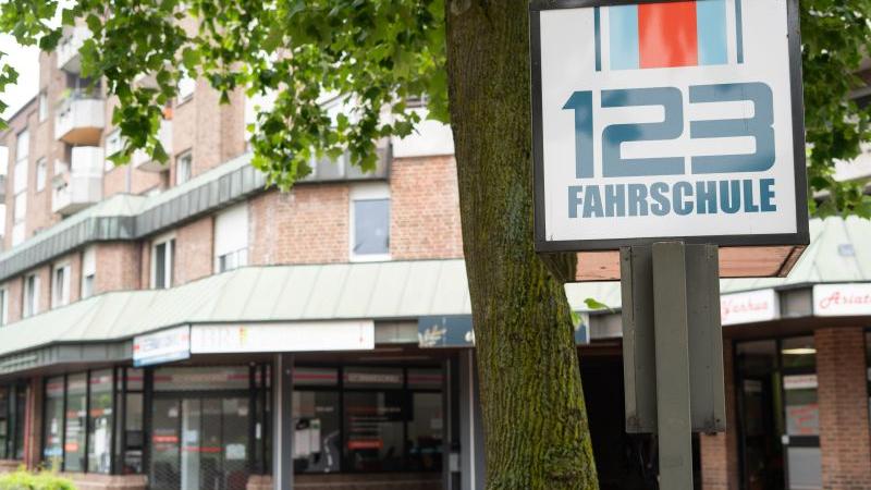 123 FAHRSCHULE Voerde Niederrhein, Friedrichsfelder Straße in Voerde (Niederrhein)