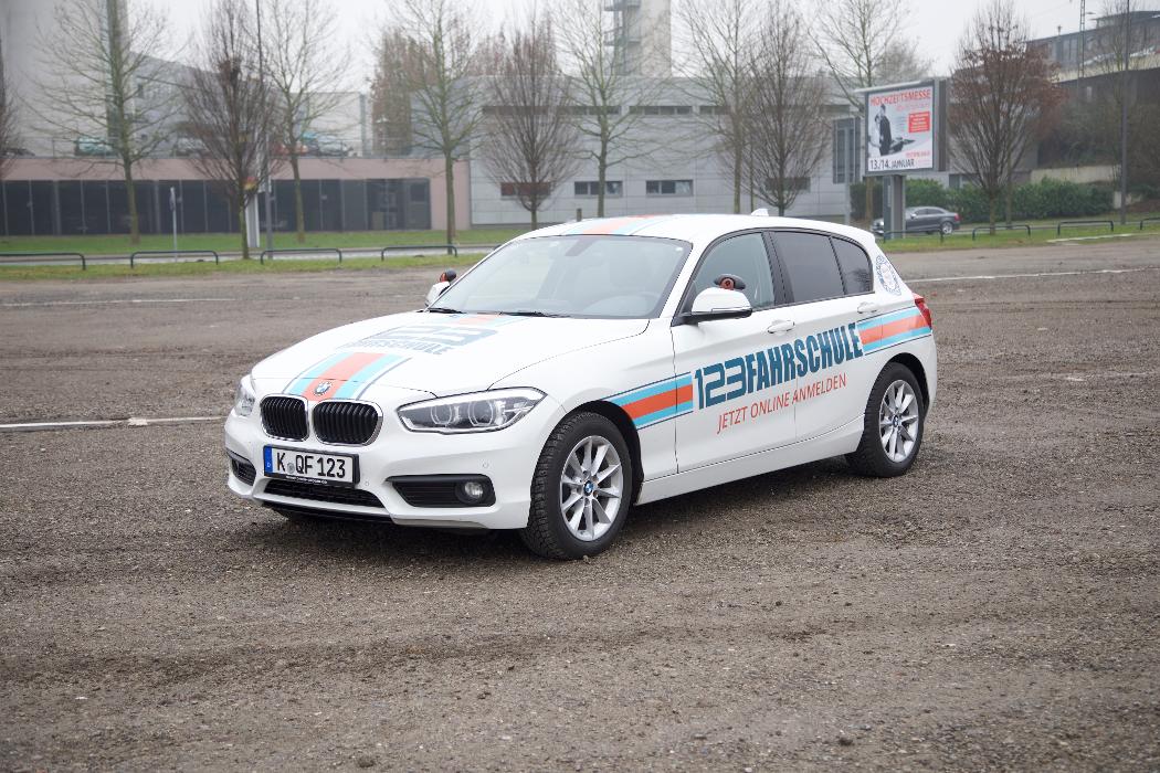 123 FAHRSCHULE Duisburg-Zentrum, Gallenkampstraße in Duisburg