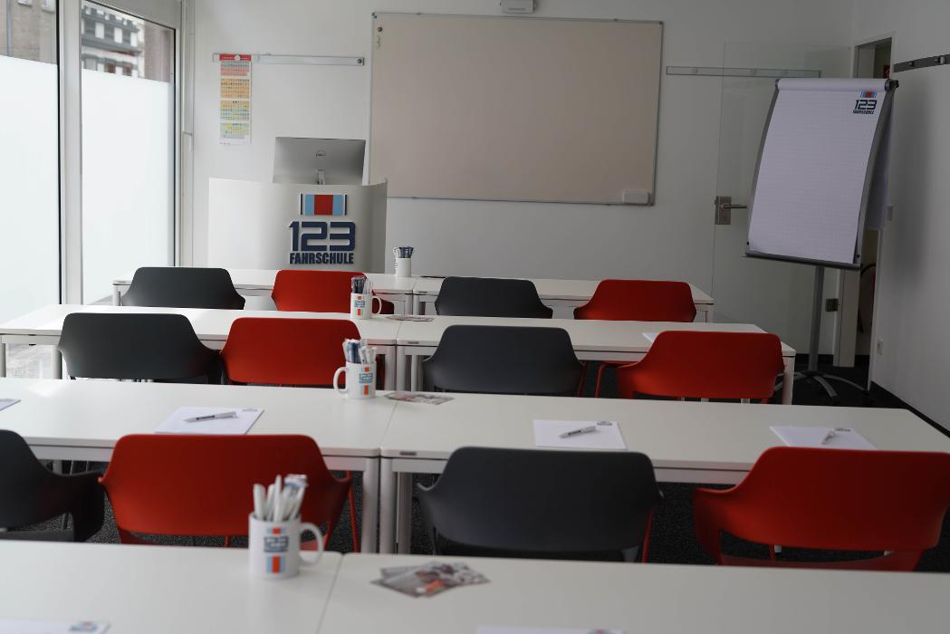 123 FAHRSCHULE Duisburg-Zentrum, Gallenkampstraße in Duisburg