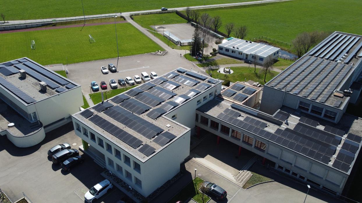 Hug + Kappeler AG, Dorfstrasse in Niederhelfenschwil