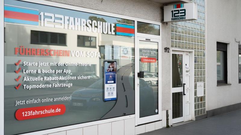 123 FAHRSCHULE Bergisch Gladbach, Mülheimer Straße in Bergisch Gladbach