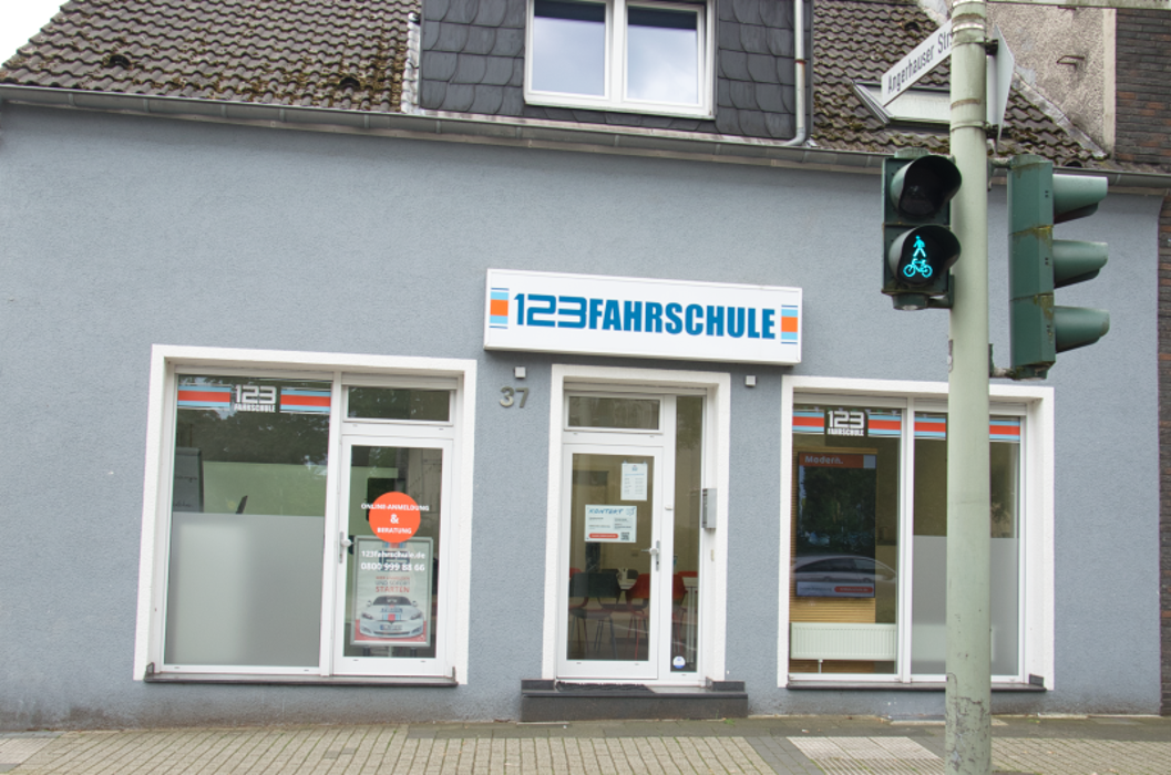 123 FAHRSCHULE Duisburg-Süd, Mündelheimer Straße in Duisburg
