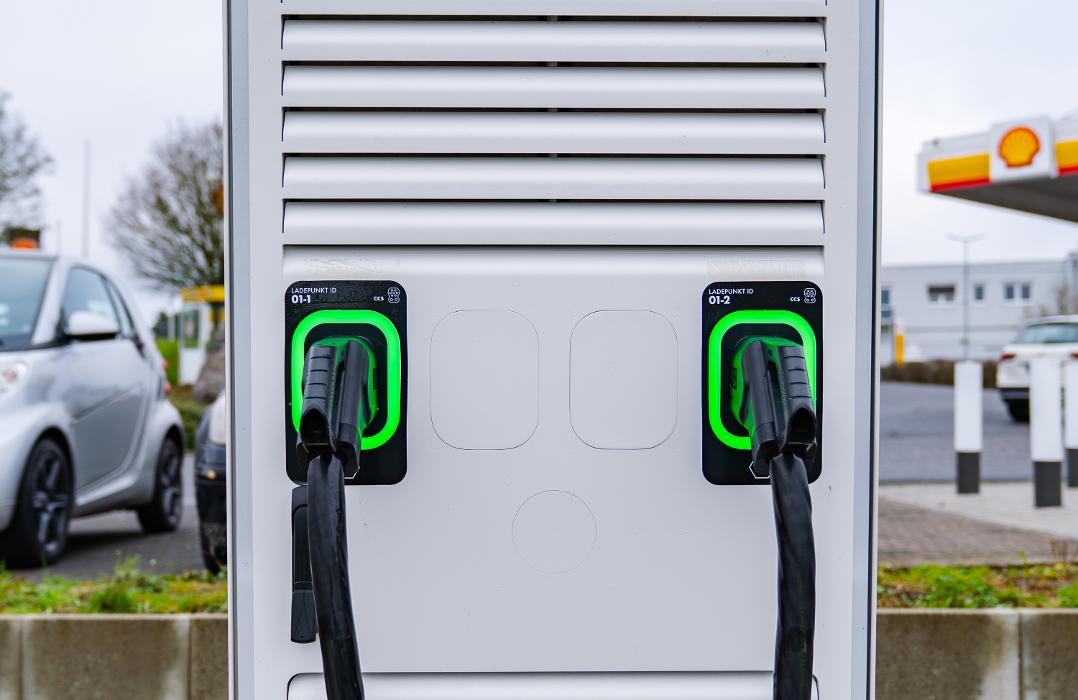 Shell Recharge Charging Station, An der Kreisstraße in Lautzenhausen