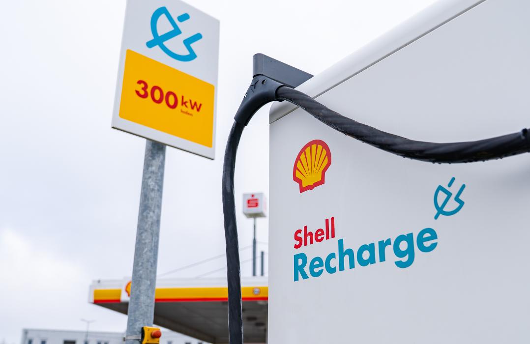 Shell Recharge Charging Station, An der Kreisstraße in Lautzenhausen