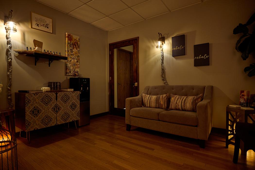 BomDia Massage & Wellness, PLLC - Fort Mitchell, KY