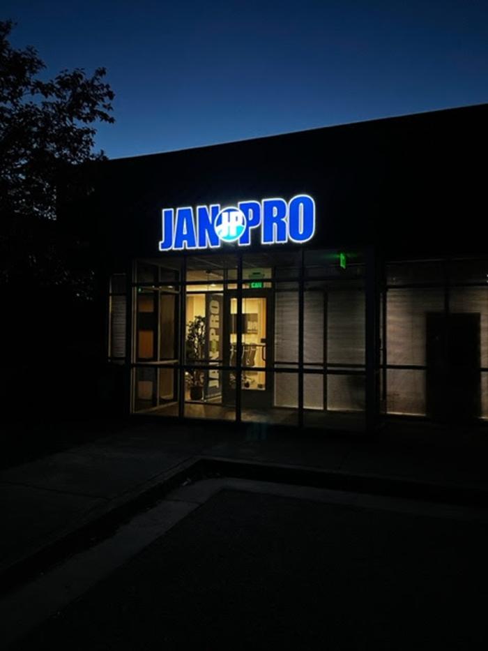 JAN-PRO Cleaning & Disinfecting in Richmond/Charlottesville - Richmond, VA