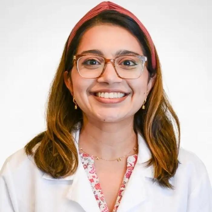 Komal Mehra, DDS