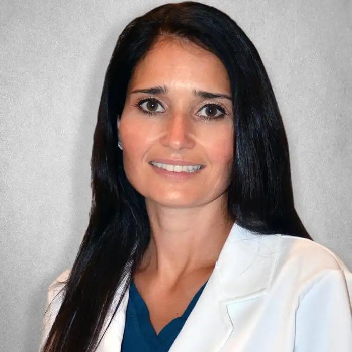 Rita Ribeiro, DDS