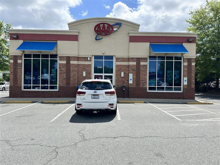 AAA Car Care Center Logo