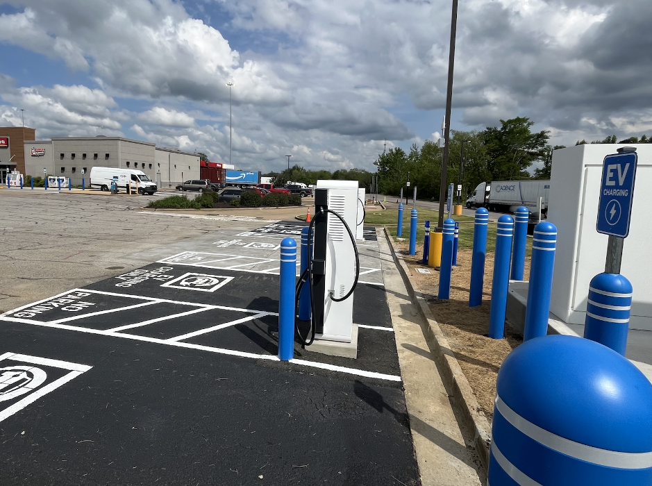 EVgo Car Charging Station - New Albany, MS