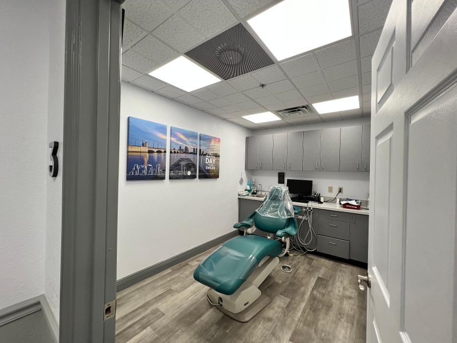 Sage Dental of West Palm Beach at Summit Blvd. Image