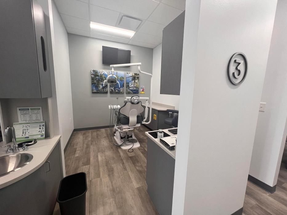 Sage Dental of Siesta Row Image