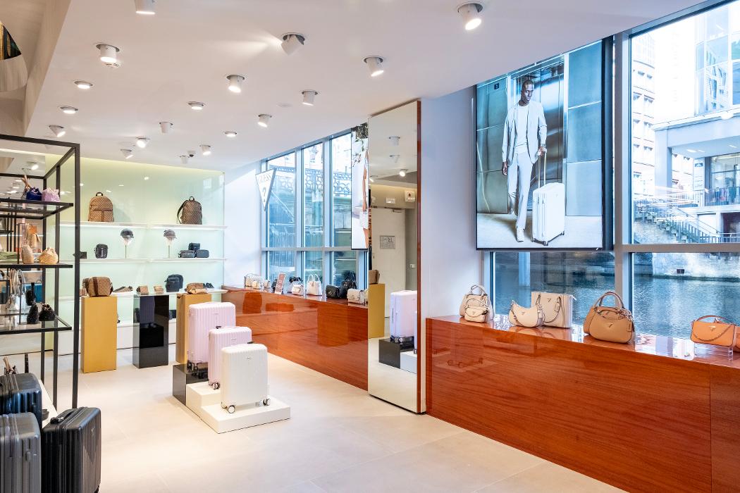 GUESS, Neuer Wall in Hamburg