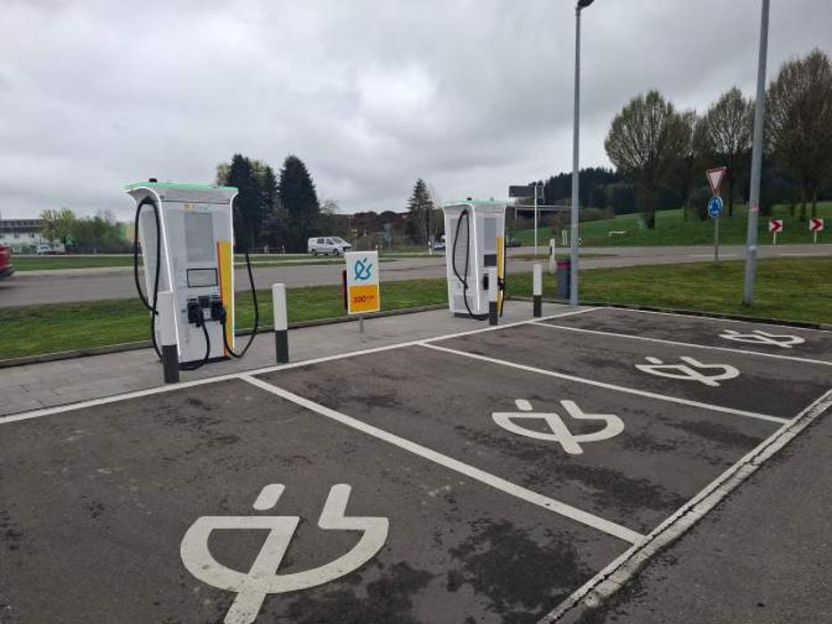 Shell Recharge Charging Station, Eidlerholzstraße in Erkheim