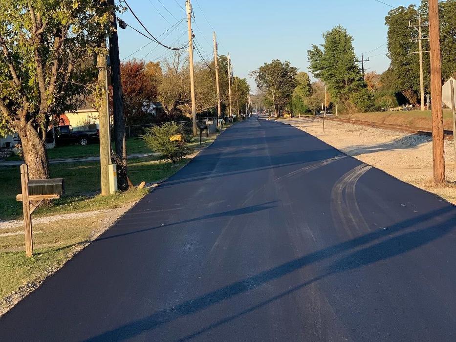 Spears Hopkins Paving Company Logo