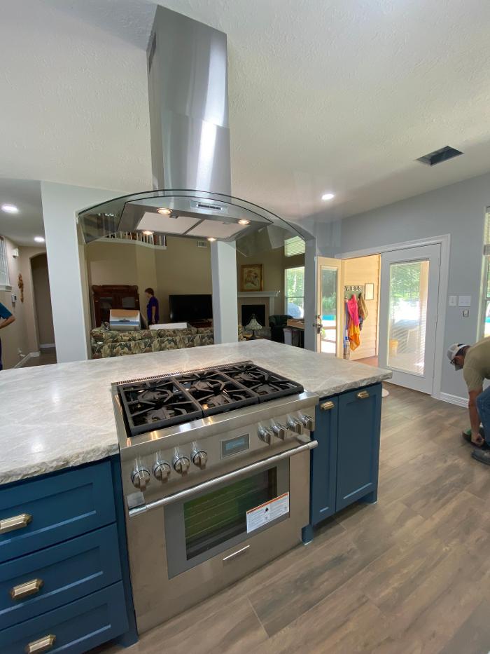 Distinguished Designs - General Contractor, Kitchen, & Bathroom Remodeling Image