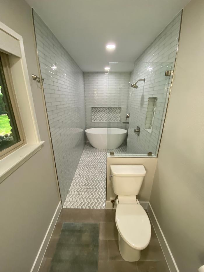 Distinguished Designs - General Contractor, Kitchen, & Bathroom Remodeling Image