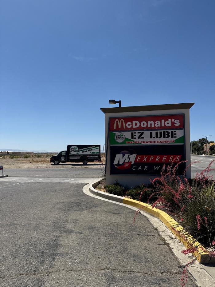 EZ Lube Oil Change - Lancaster, CA