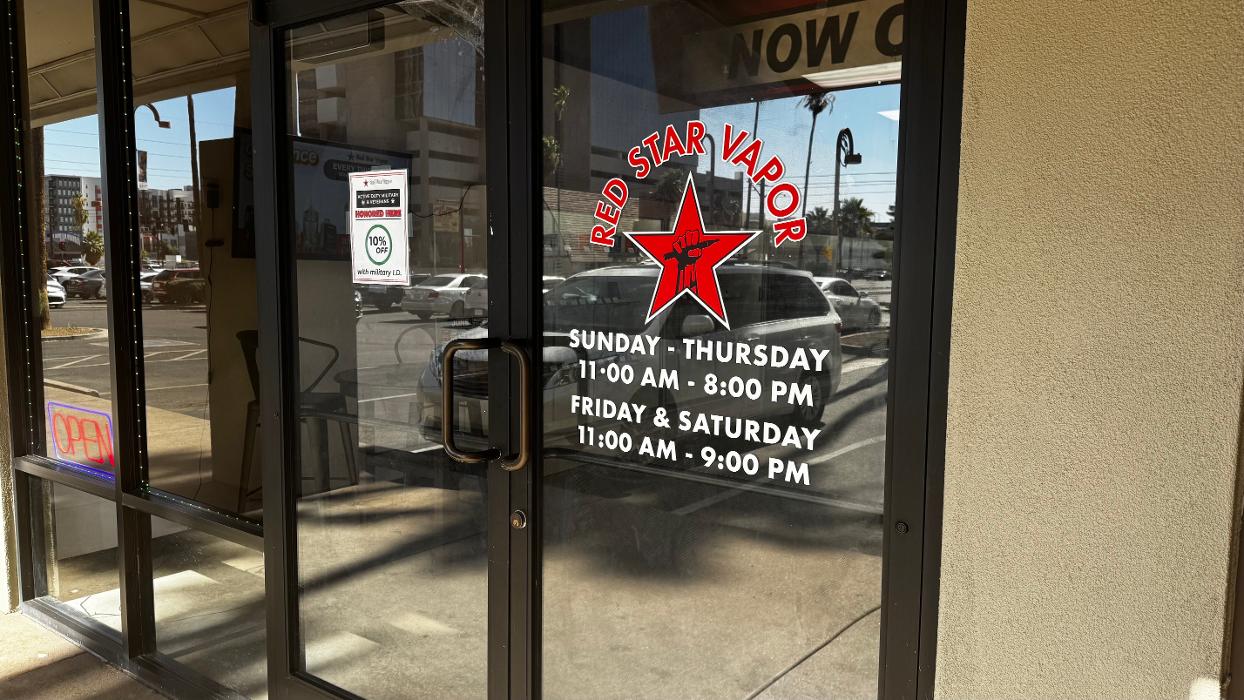 Red Star Vapor - Phoenix, AZ