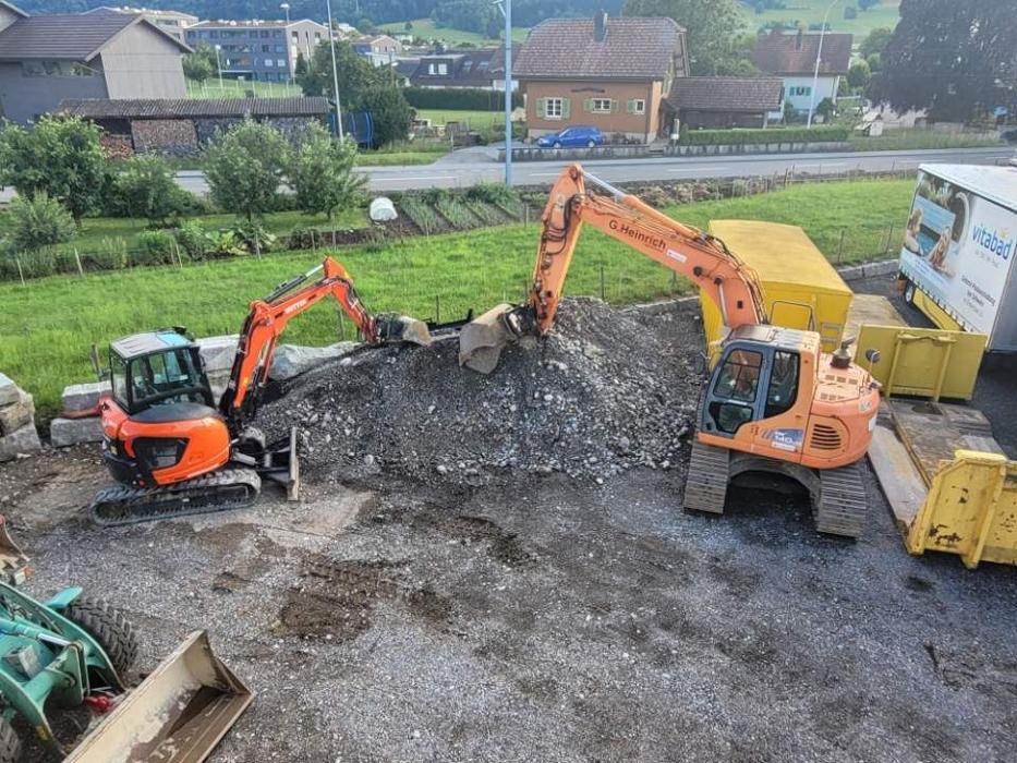 Heinrich Gerhard & Cyril Baggerbetrieb, Hitzkircherstrasse in Ermensee