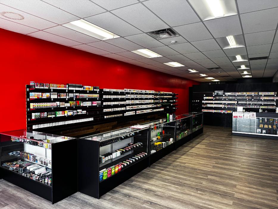 Red Star Vapor & Smoke