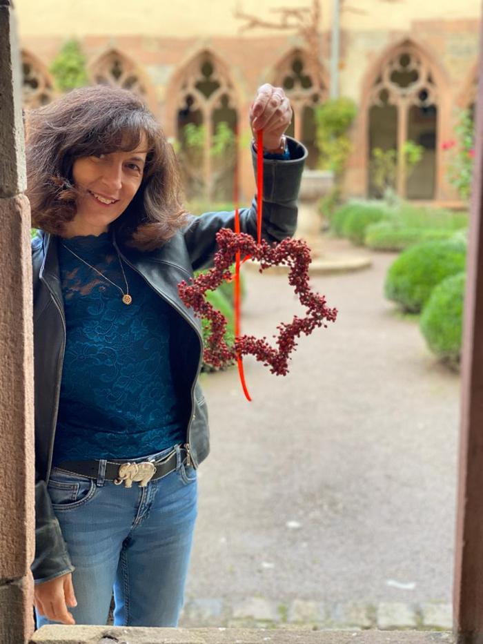 Rosenrot, Theaterstraße in Landau in der Pfalz