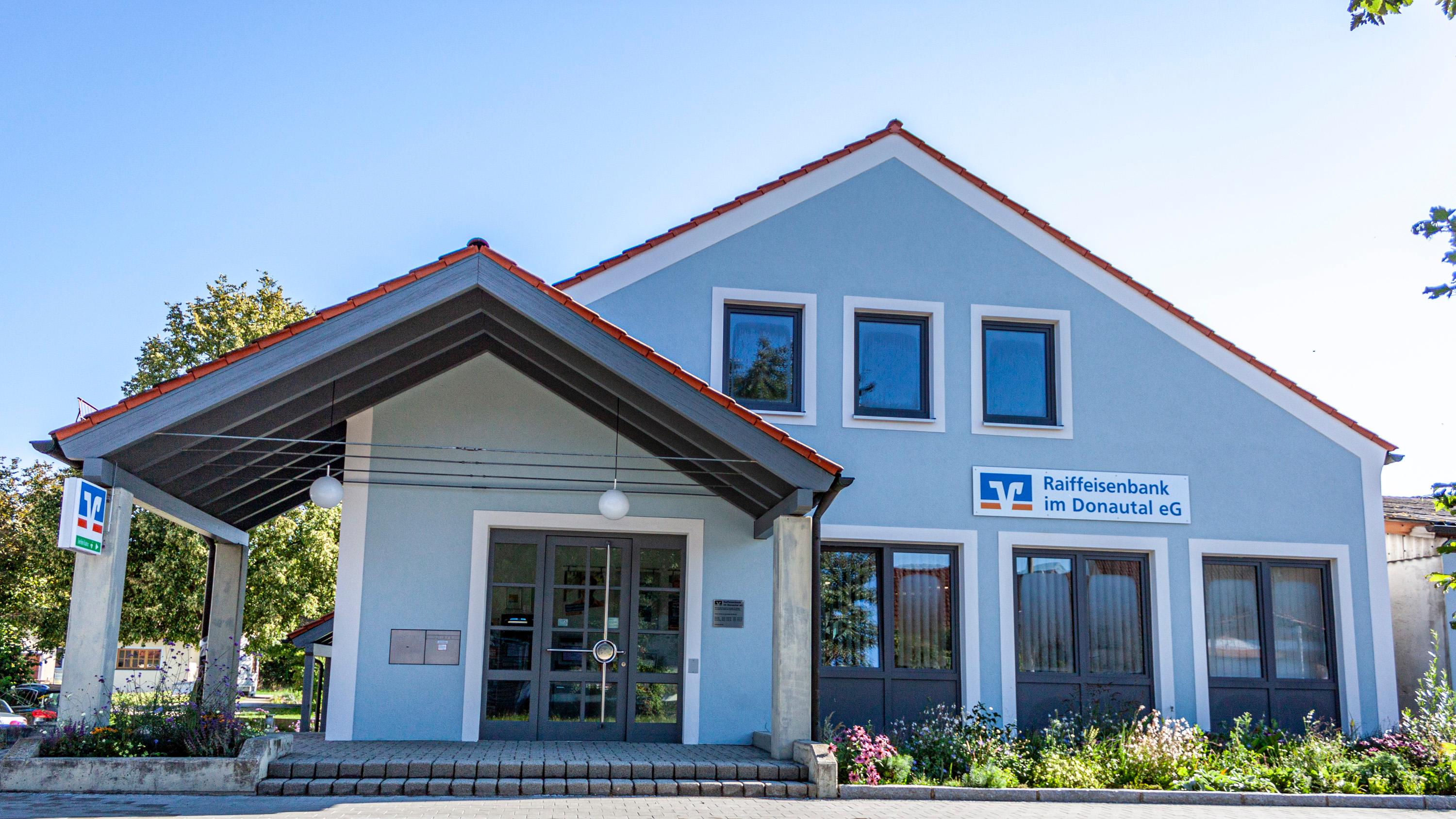 Raiffeisenbank im Donautal eG, Geschäftsstelle Hitzhofen, Lippertshofener Straße in Hitzhofen
