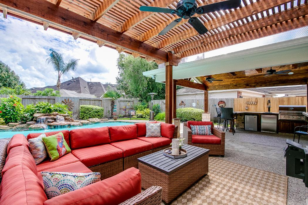 Backyard Retreats - Pearland, TX