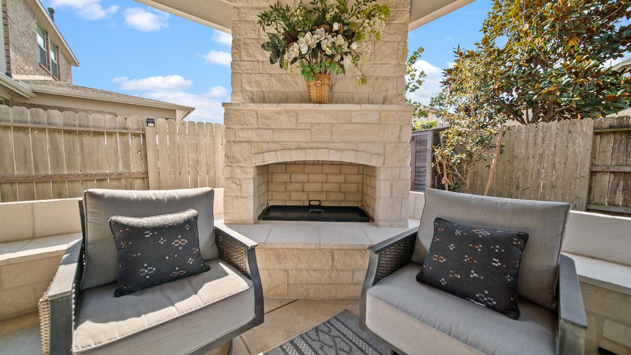 Backyard Retreats - Pearland, TX