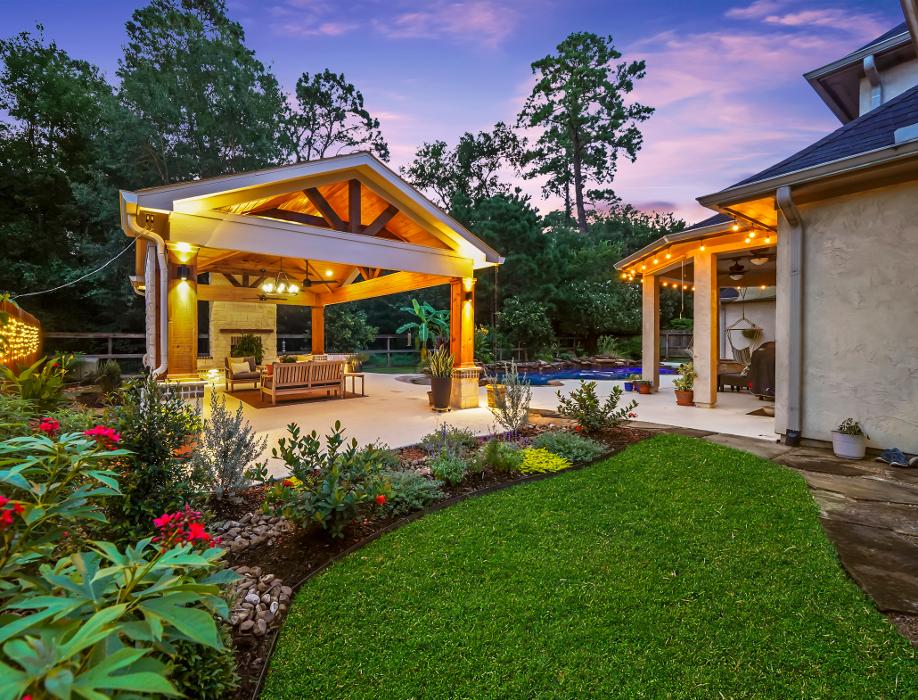 Backyard Retreats - Pearland, TX