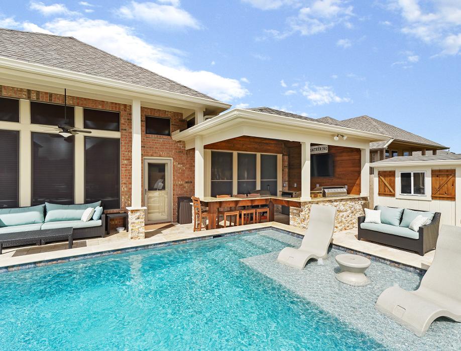 Backyard Retreats - Pearland, TX