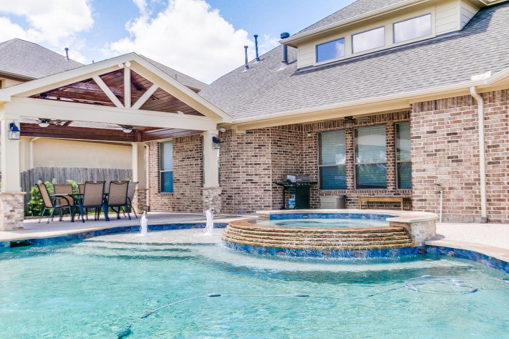 Backyard Retreats - Pearland, TX