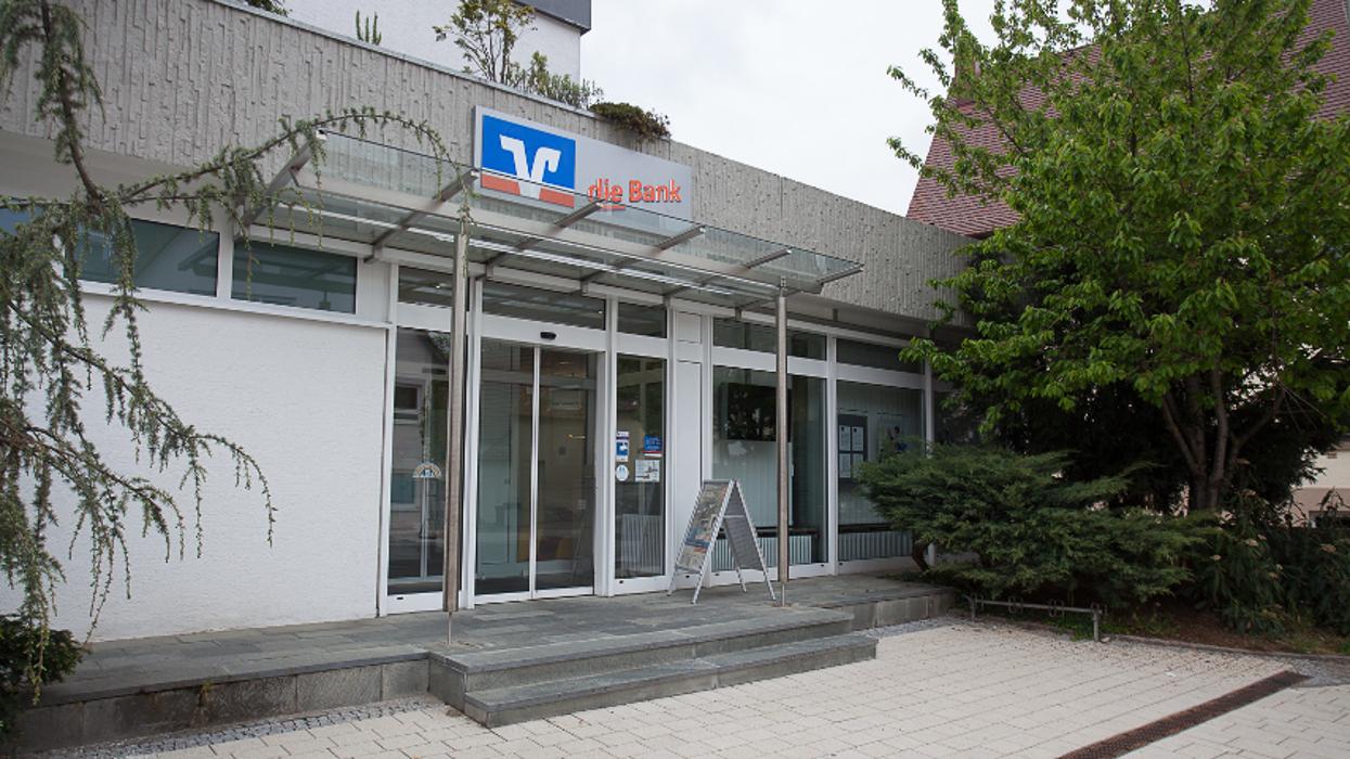 Vereinigte Volksbanken eG - Filiale Malmsheim, Calwer Straße in Renningen